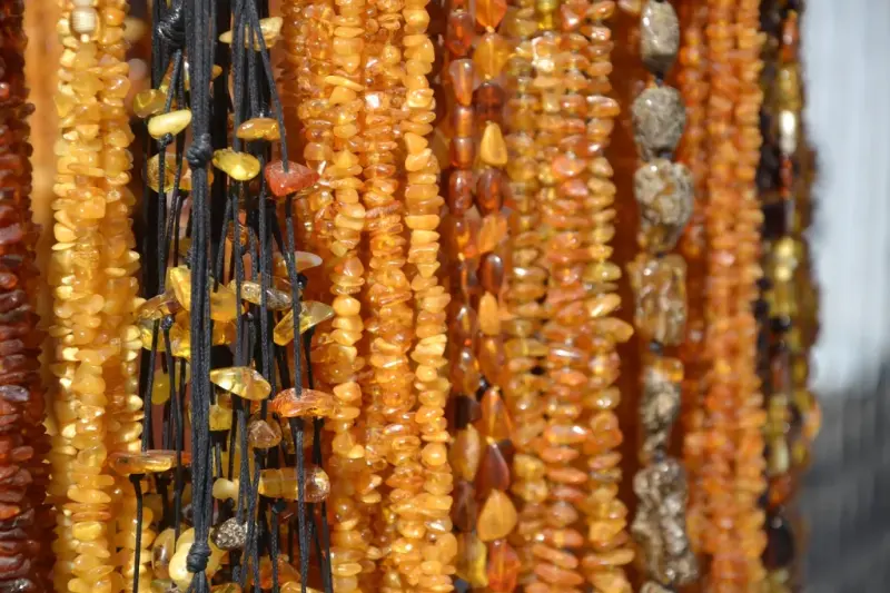 Naszyjniki z bursztynem